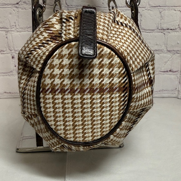 Lauren Ralph Lauren Houndstooth Barrel Baguette Shoulder Bag Purse 13.x5x3in - Picture 7 of 16